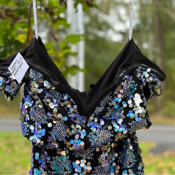 Mermaid LuLu’s Dress 🧜‍♀️ Shades of Blue Sequins ~ Off-the-Shoulder Maxi ✨ S - Picture 7 of 7